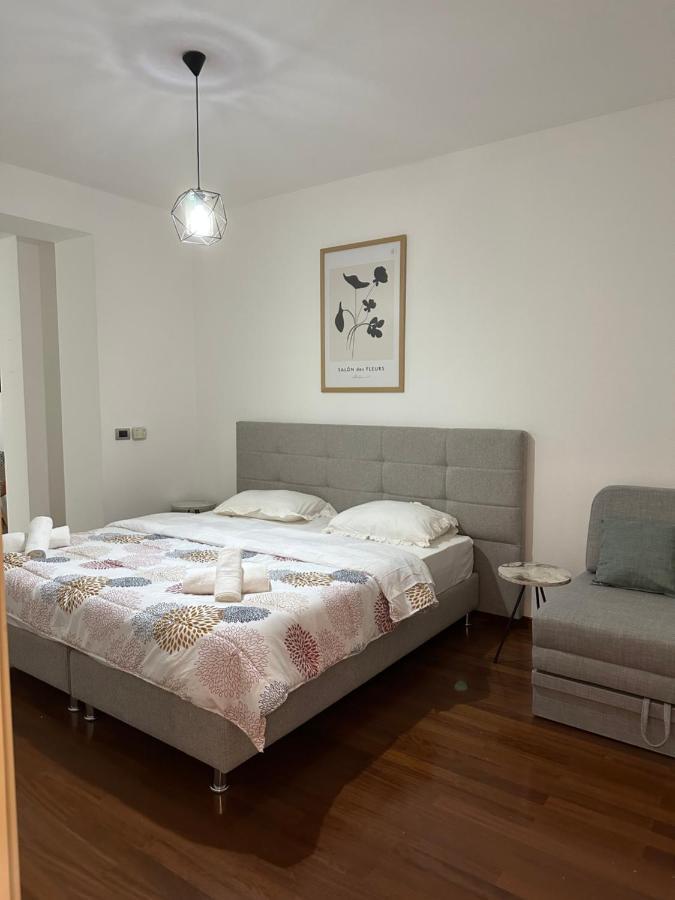 City Center Shkodra B&B Exterior photo